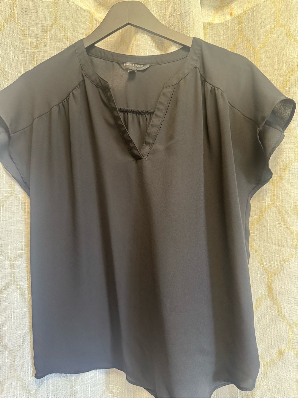 Banana Republic Black Split-Neck Cap Sleeve Blouse